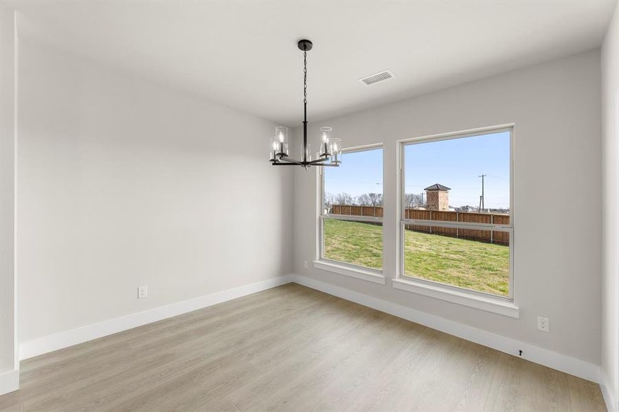 14. 9705 Merlos - Nook