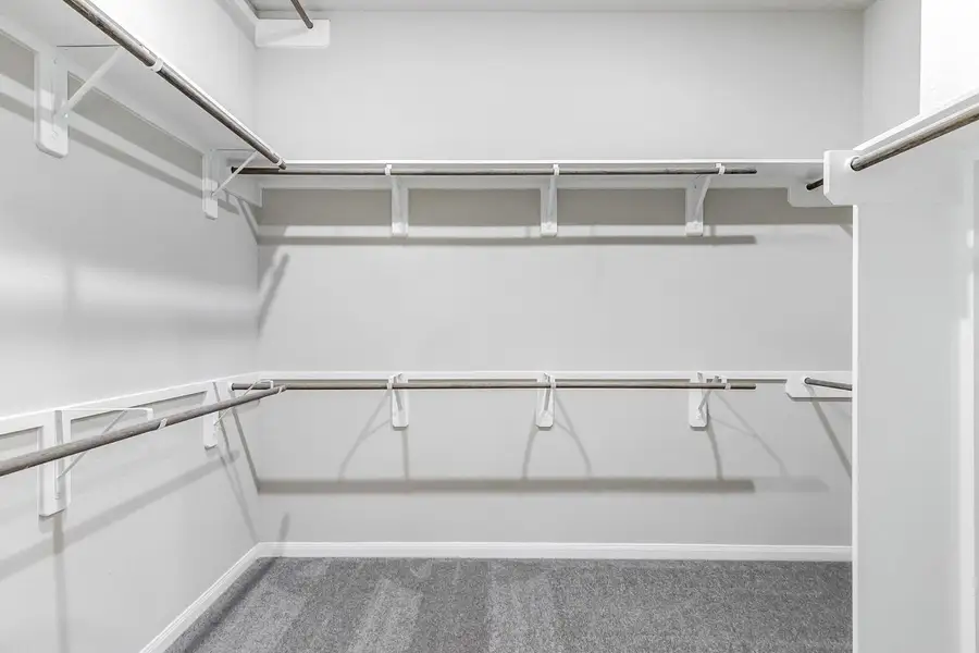 Spacious, unfurnished interior of a new home in Two Step Farm, Montgomery (Image 7).