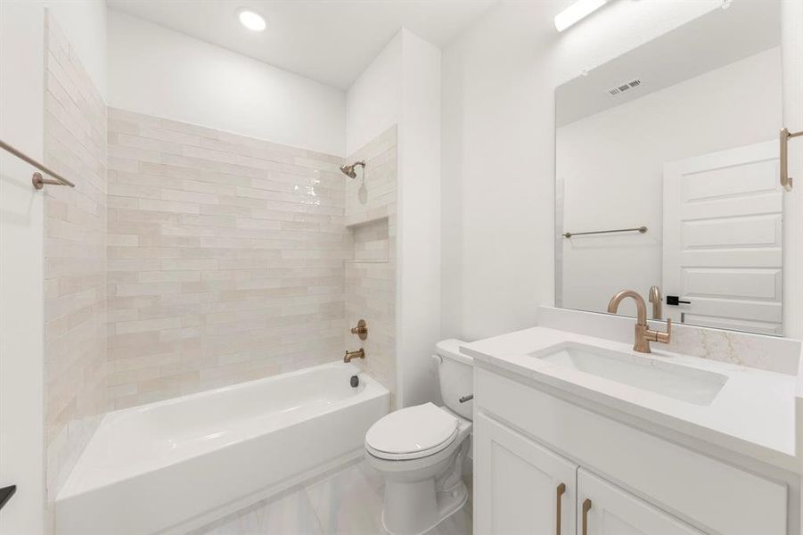 49. 681 Capella - 5TH Bath
