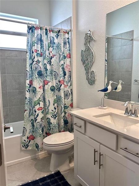 Furnished interior view inside a new home in , Englewood (Image 15).