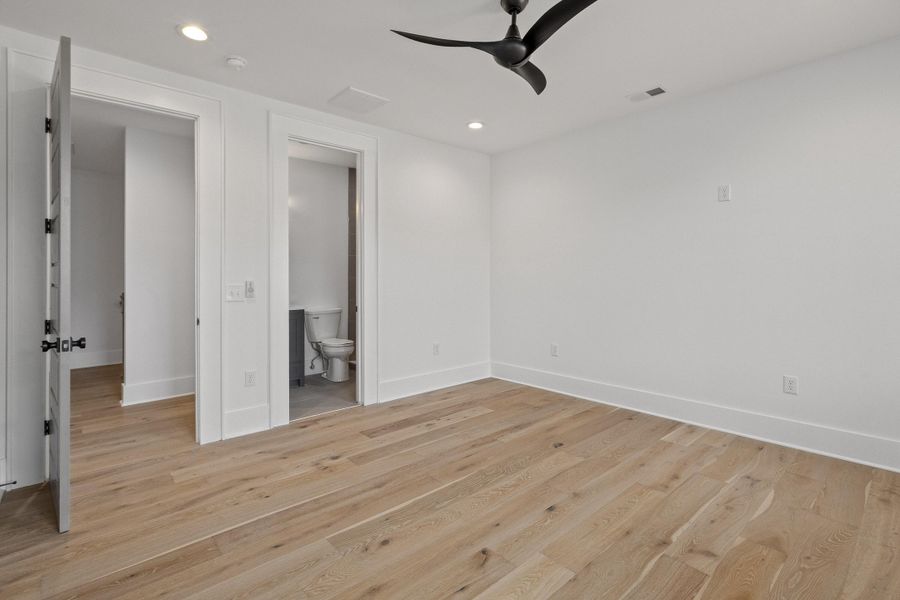 Spacious, unfurnished interior of a new home in , Johns Island (Image 24).