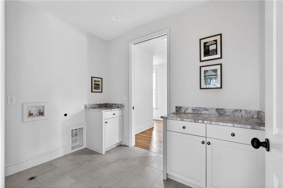 Furnished interior view inside a new home in Delmont, Atlanta (Image 44). Furnished interior view inside a new home in Delmont, Atlanta (Image 44).