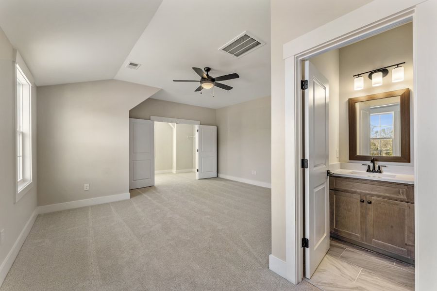 Spacious, unfurnished interior of a new home in Walnut Grove, Easley (Image 34).