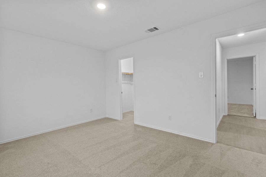 Spacious, unfurnished interior of a new home in Clayton Ranch, Copperas Cove (Image 19).