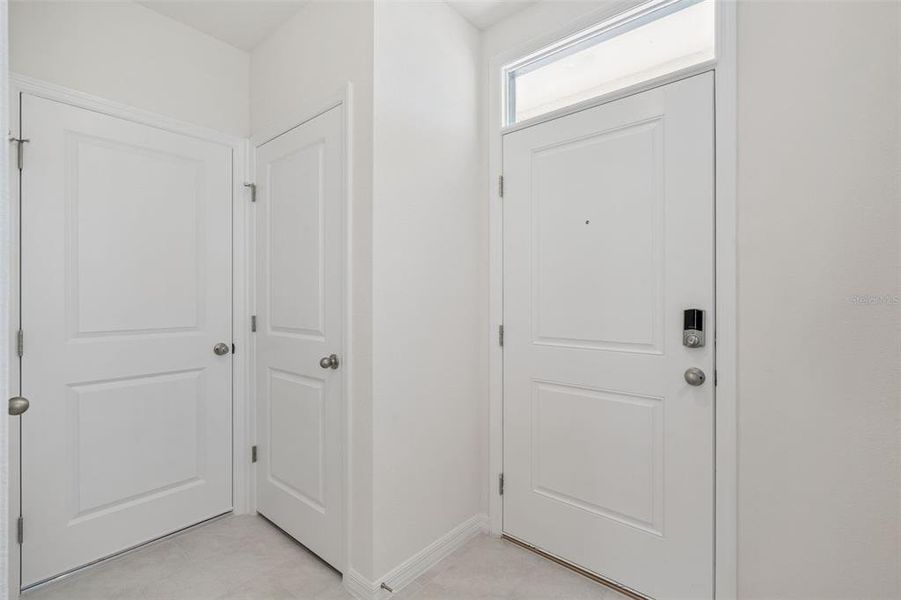 Spacious, unfurnished interior of a new home in , Haines City (Image 22).