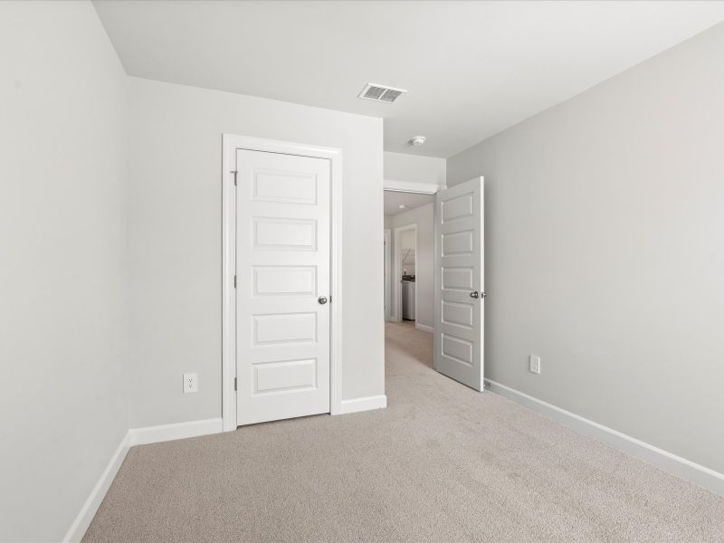 Spacious, unfurnished interior of a new home in Valentine Townes, Greer (Image 19).
