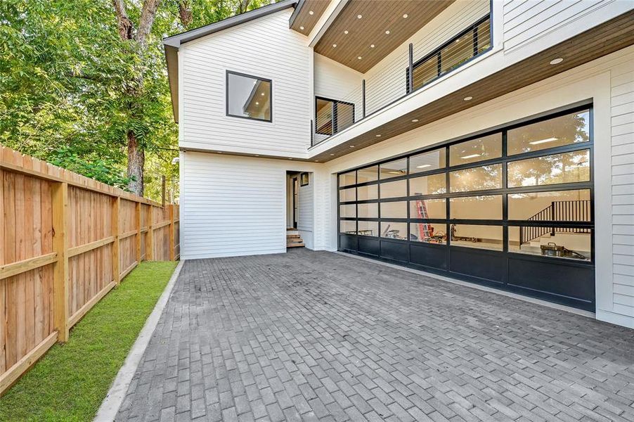 Spacious 24' x 10' garage & paver driveway