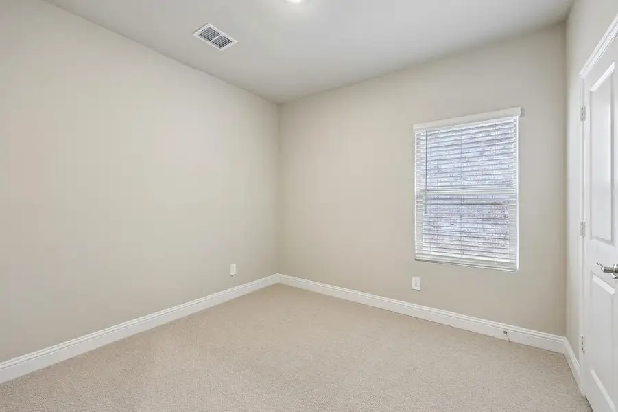 Spacious, unfurnished interior of a new home in Parks at Foster Crossing - Spring Series, Anna (Image 25).