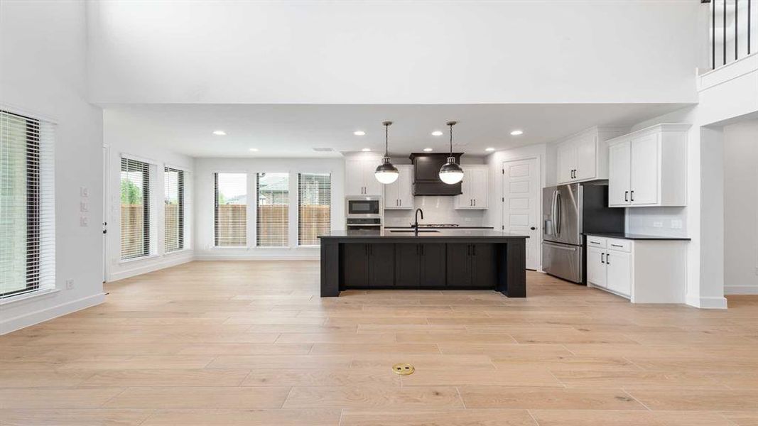 Furnished interior view inside a new home in Sweetgrass, Haslet (Image 5).