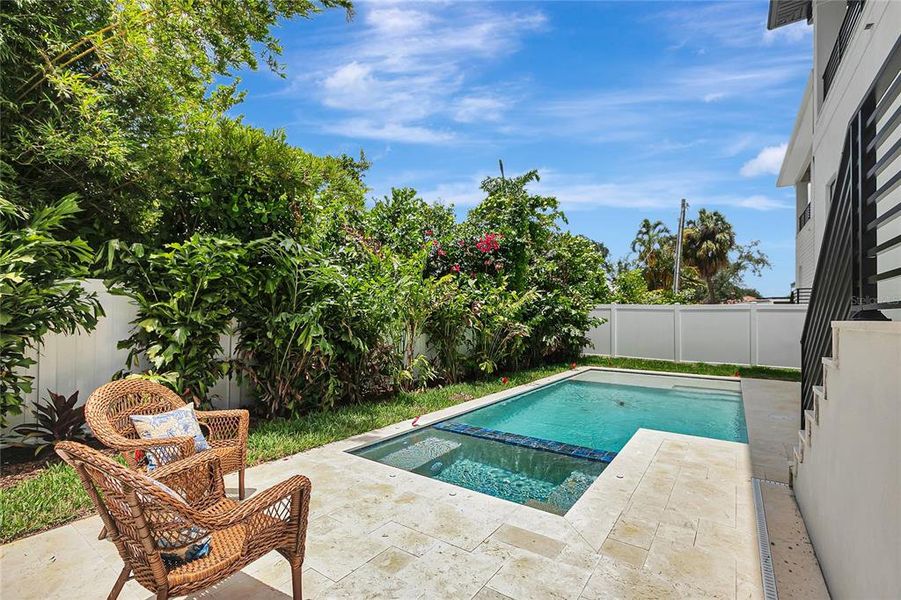 Exterior details and patio area of a home in , Tampa (Image 30).