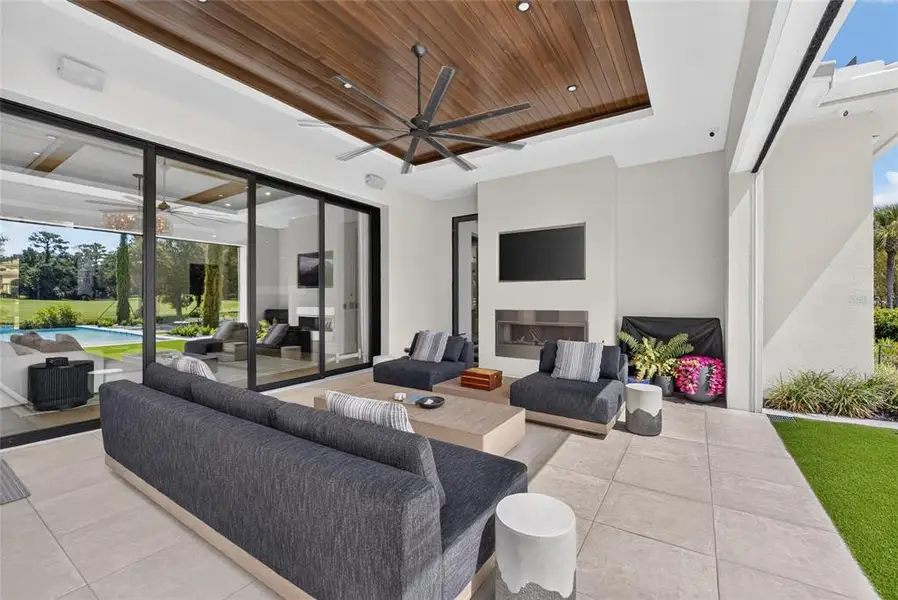 Exterior details and patio area of a home in , Ocala (Image 3).
