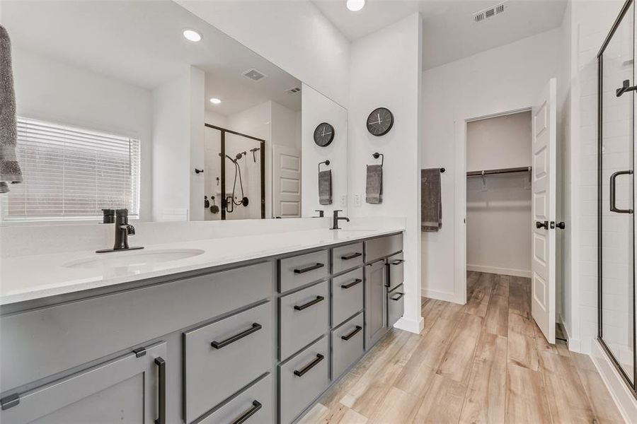 Furnished interior view inside a new home in , Fort Worth (Image 8). Furnished interior view inside a new home in , Fort Worth (Image 8).