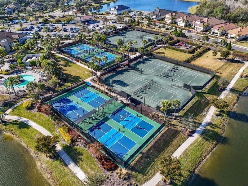 Community amenities in Esplanade at Artisan Lakes, Palmetto (Image 43).