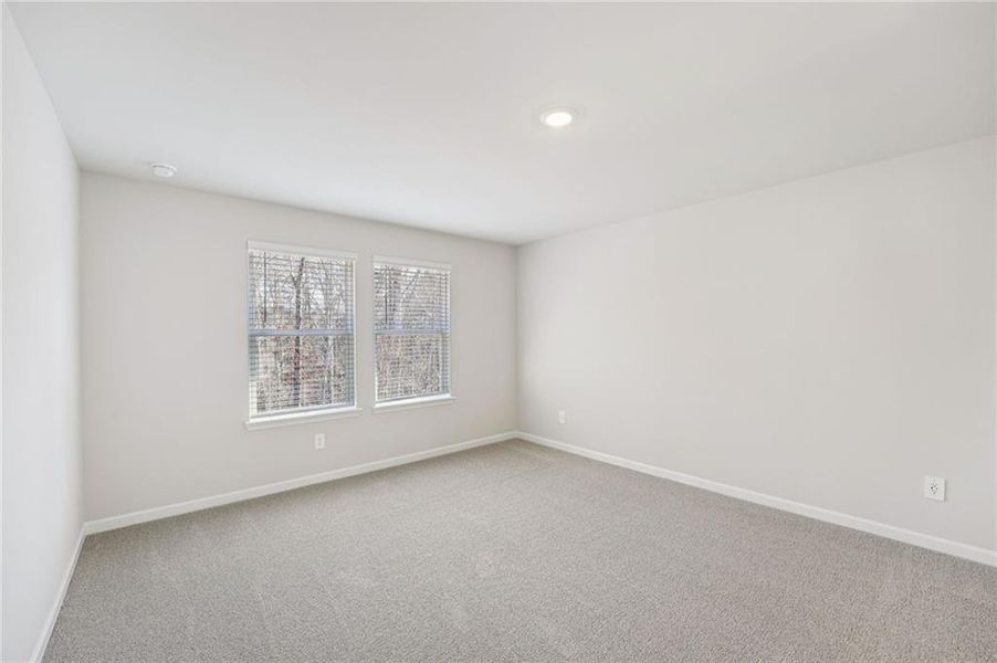 Spacious, unfurnished interior of a new home in Creekside at Oxford Park, Fairburn (Image 30).