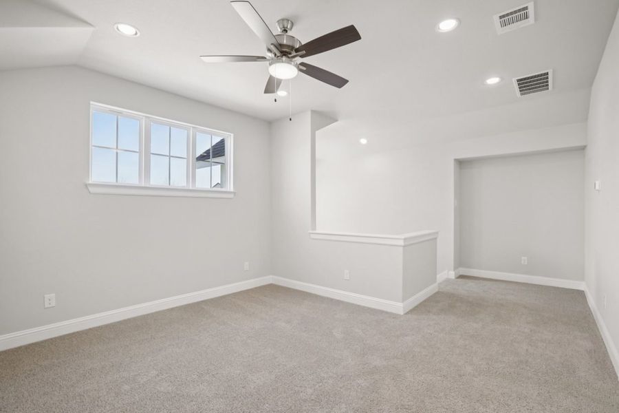Spacious, unfurnished interior of a new home in Cross Creek, Cedar Park (Image 13).