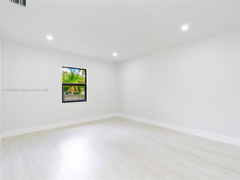 Spacious, unfurnished interior of a new home in , North Miami (Image 15).