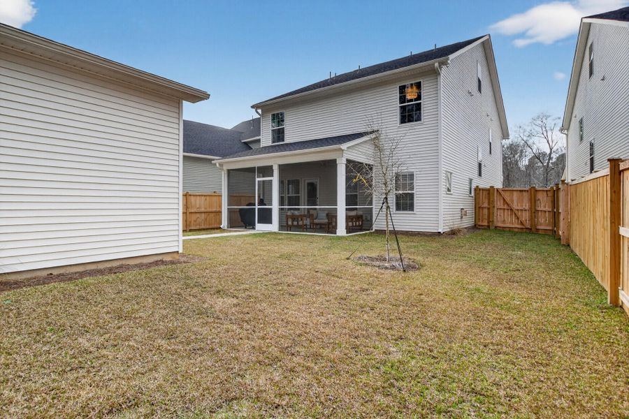 Exterior details and patio area of a home in , Summerville (Image 27).