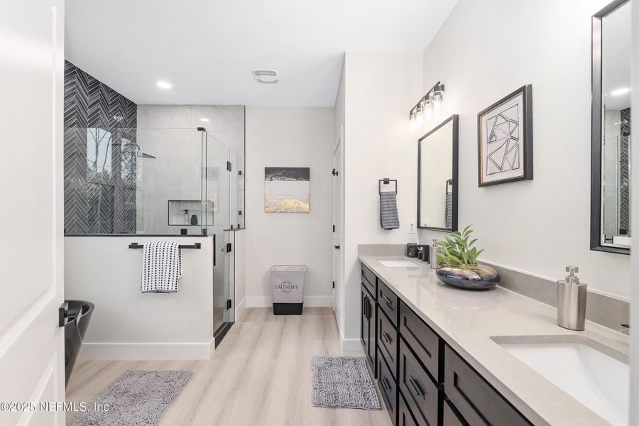 Furnished interior view inside a new home in , Gainesville (Image 3).