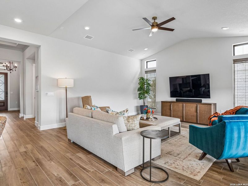 Furnished interior view inside a new home in Kissing Tree, San Marcos (Image 19). Furnished interior view inside a new home in Kissing Tree, San Marcos (Image 19).