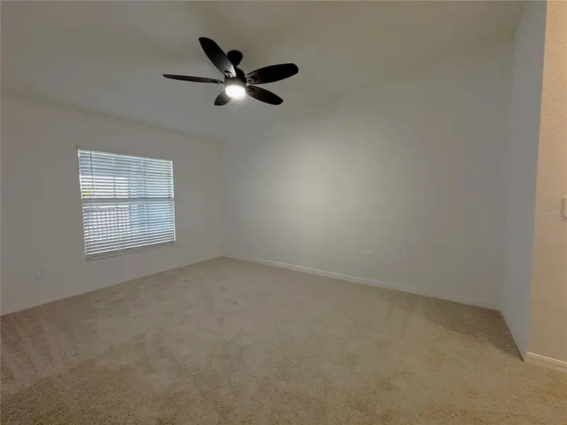 Spacious, unfurnished interior of a new home in , Punta Gorda (Image 10).