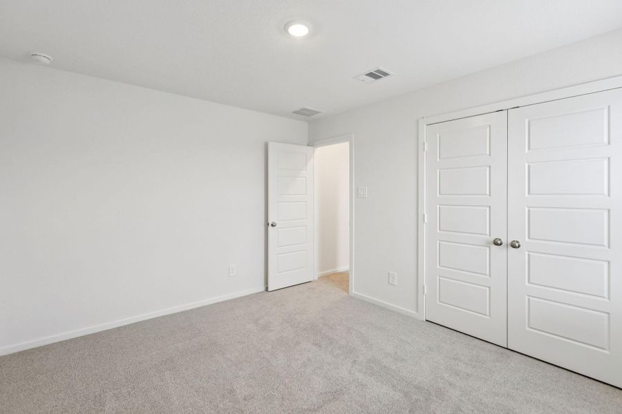 Spacious, unfurnished interior of a new home in Southwinds, Baytown (Image 33). Spacious, unfurnished interior of a new home in Southwinds, Baytown (Image 33).