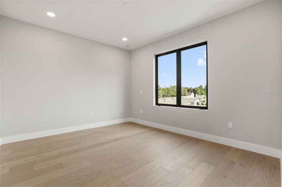 Spacious, unfurnished interior of a new home in College Park, Orlando (Image 24). Spacious, unfurnished interior of a new home in College Park, Orlando (Image 24).