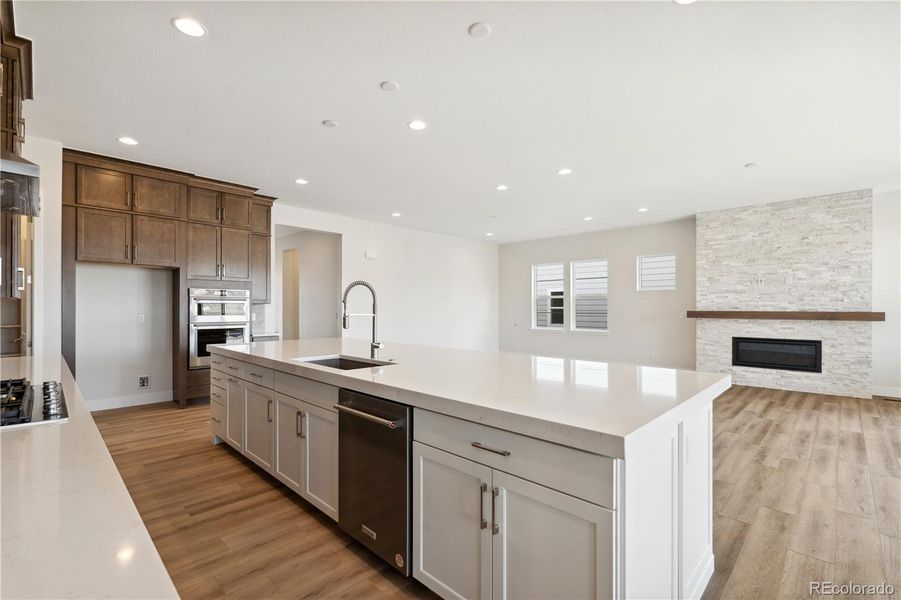 Furnished interior view inside a new home in Retreat at The Canyons, Castle Pines (Image 14). Furnished interior view inside a new home in Retreat at The Canyons, Castle Pines (Image 14).
