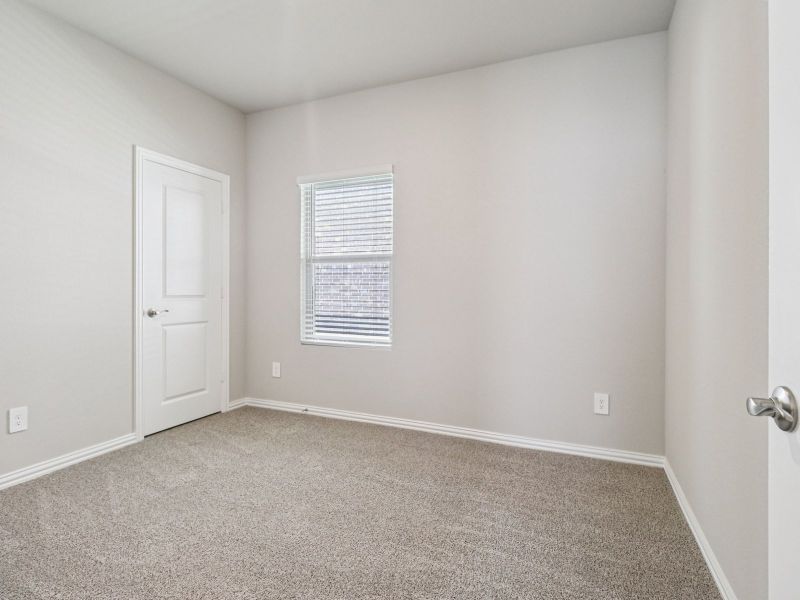 Spacious, unfurnished interior of a new home in Eastridge - Spring Series, McKinney (Image 14).