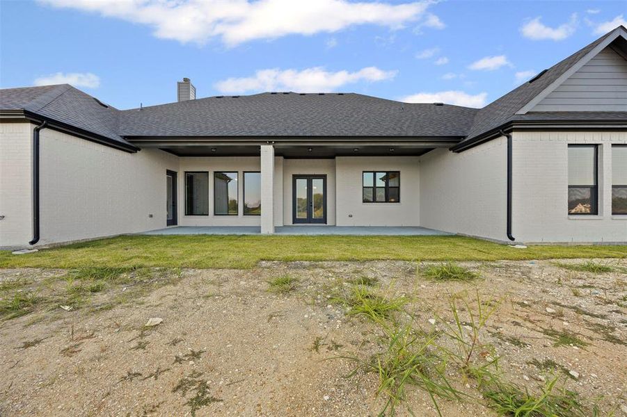 Exterior details and patio area of a home in Tuscan Estates (1 Acre Lots), Waxahachie (Image 20). Exterior details and patio area of a home in Tuscan Estates (1 Acre Lots), Waxahachie (Image 20).