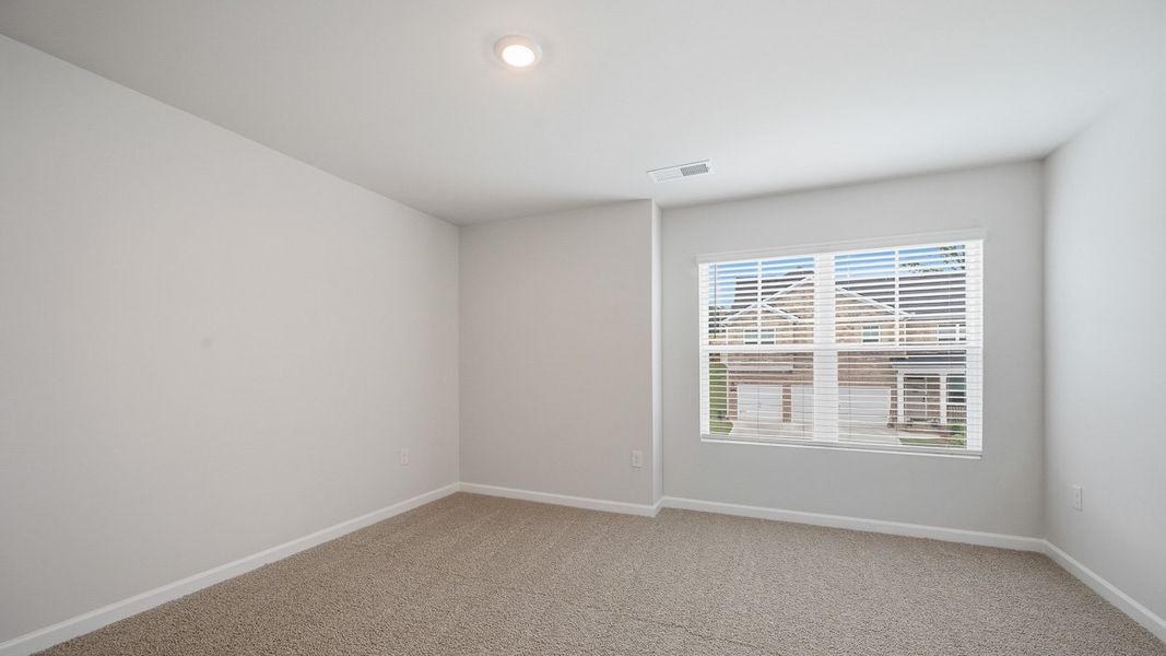 Spacious, unfurnished interior of a new home in Brooks Station, Dacula (Image 20).