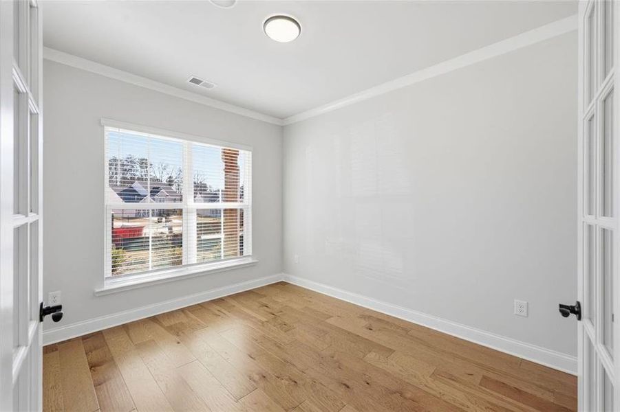Spacious, unfurnished interior of a new home in Berkeley Mill, Cumming (Image 39).