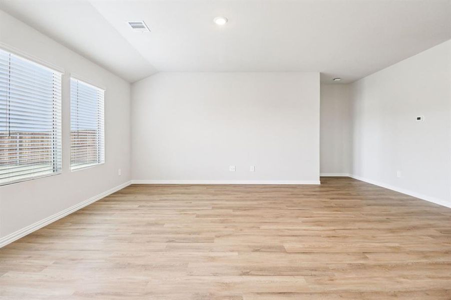 Spacious, unfurnished interior of a new home in Trails of Lavon - Signature Series, Lavon (Image 33). Spacious, unfurnished interior of a new home in Trails of Lavon - Signature Series, Lavon (Image 33).