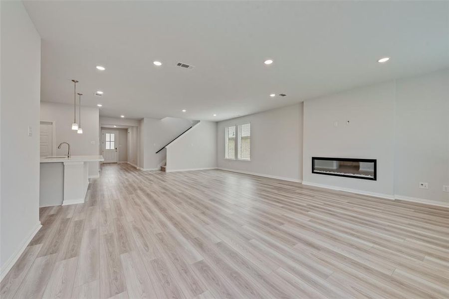 Spacious, unfurnished interior of a new home in Villages of Hurricane Creek, Anna (Image 14). Spacious, unfurnished interior of a new home in Villages of Hurricane Creek, Anna (Image 14).