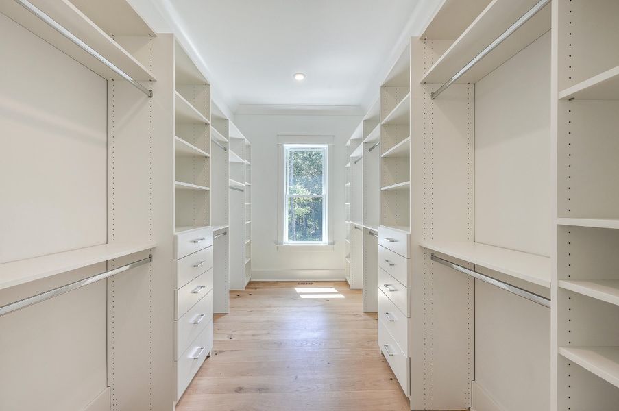 Spacious, unfurnished interior of a new home in , Mount Pleasant (Image 32).