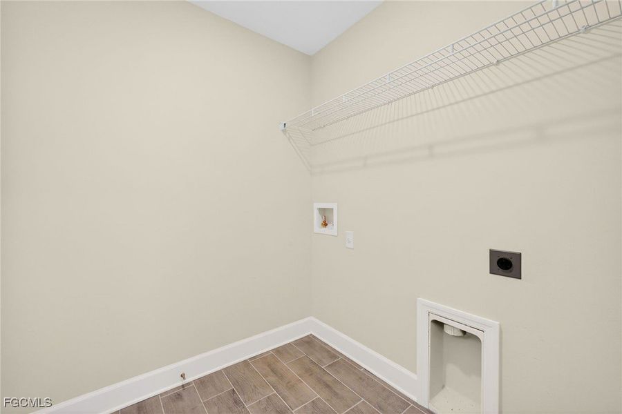 Spacious, unfurnished interior of a new home in Cape Coral, Cape Coral (Image 15). Spacious, unfurnished interior of a new home in Cape Coral, Cape Coral (Image 15).