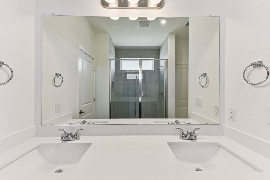 Furnished interior view inside a new home in Porter Country, Buda (Image 13).