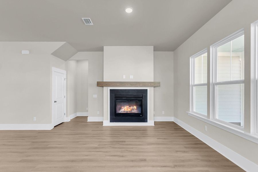 Spacious, unfurnished interior of a new home in Midtown at Nexton, Summerville (Image 26).