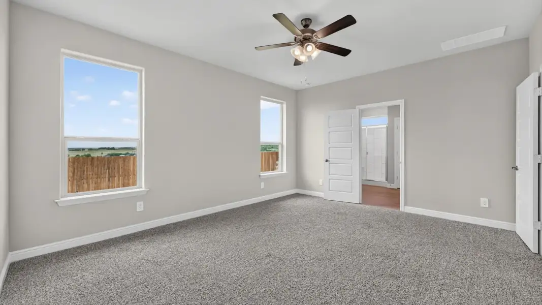 Spacious, unfurnished interior of a new home in Bluestem, Rhome (Image 12).