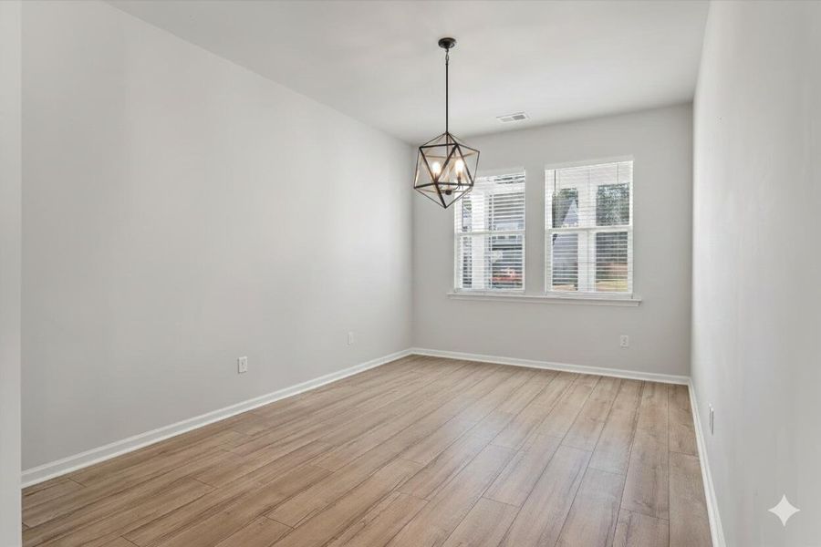 Spacious, unfurnished interior of a new home in Sweetgrass at Summers Corner, Summerville (Image 26).