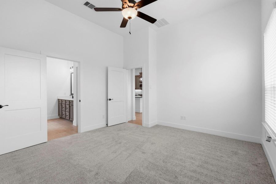 Spacious, unfurnished interior of a new home in Emory Glen, Magnolia (Image 16).