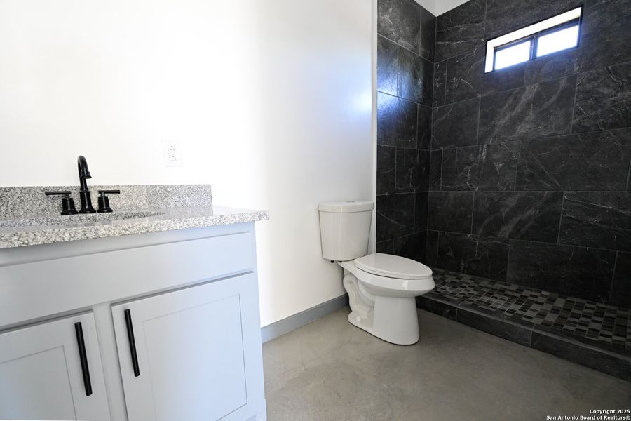 Furnished interior view inside a new home in , Marfa (Image 7).