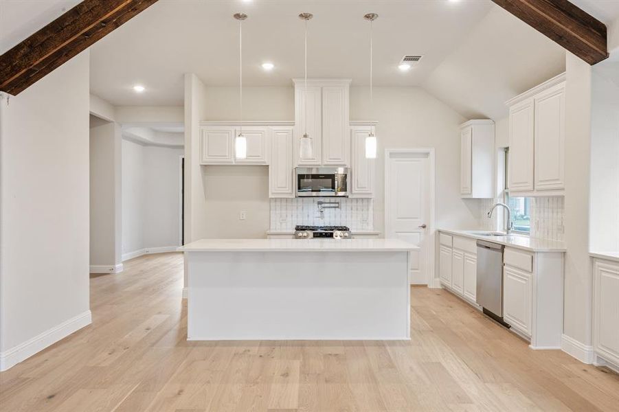 Image 35 of a home in Hampton Park.