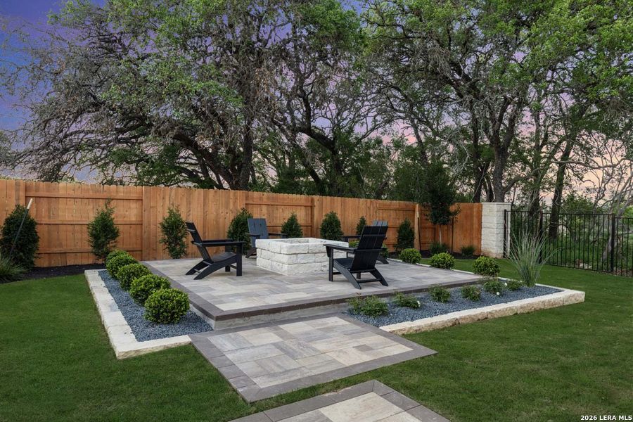 Exterior details and patio area of a home in La Cima, San Marcos (Image 26).
