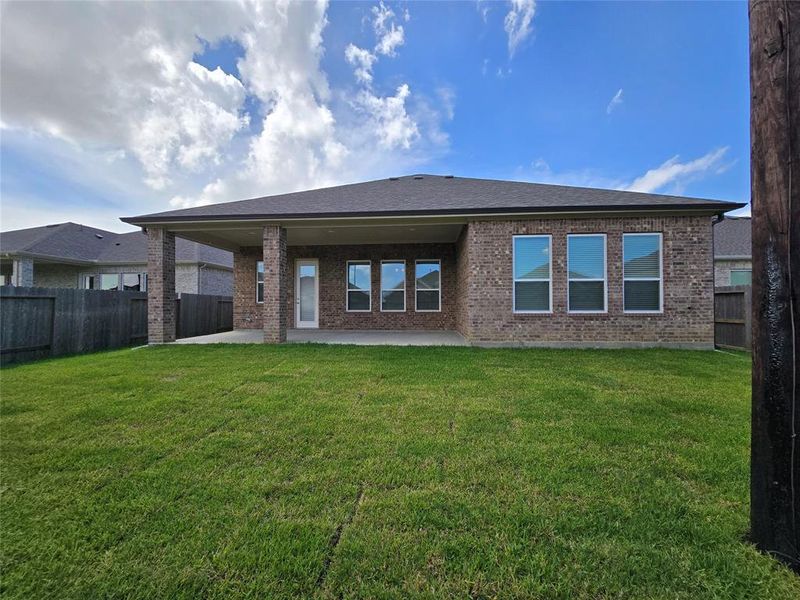 Nice size back yard with no back yard neighbors