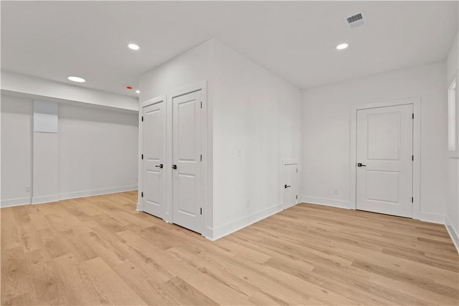 Spacious, unfurnished interior of a new home in , Villa Rica (Image 48).