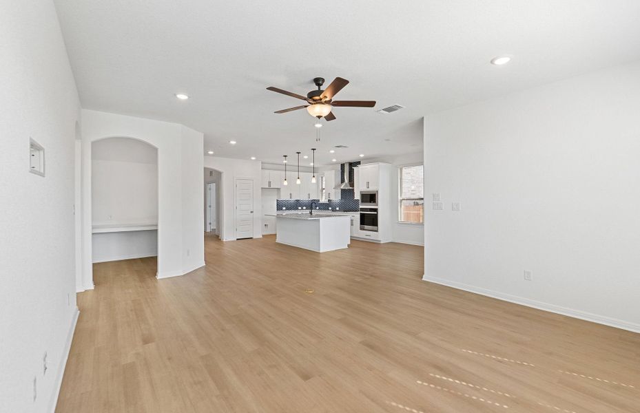 Spacious, unfurnished interior of a new home in Saddleback at Santa Rita Ranch, Liberty Hill (Image 33). Spacious, unfurnished interior of a new home in Saddleback at Santa Rita Ranch, Liberty Hill (Image 33).