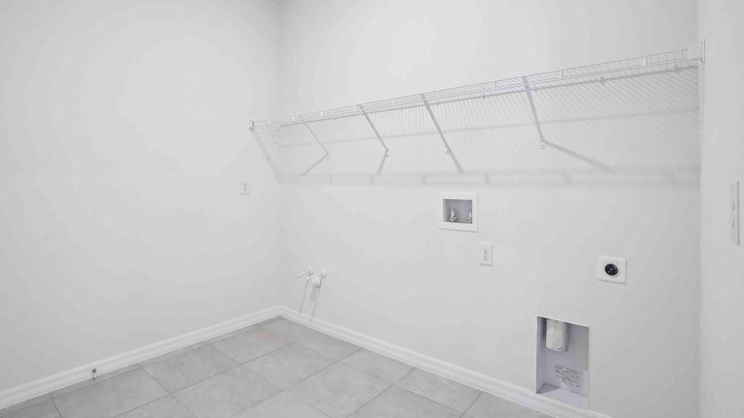 Representative unfurnished interior of a home built from the Camden by D.R. Horton in Ocala Preserve, Ocala (Image 17).