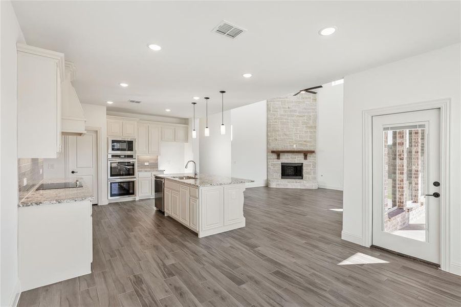 Furnished interior view inside a new home in Crystal Lake Estates, Red Oak (Image 8).