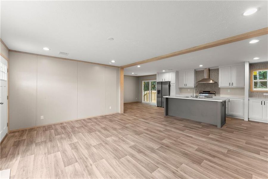 Spacious, unfurnished interior of a new home in , Lula (Image 15).