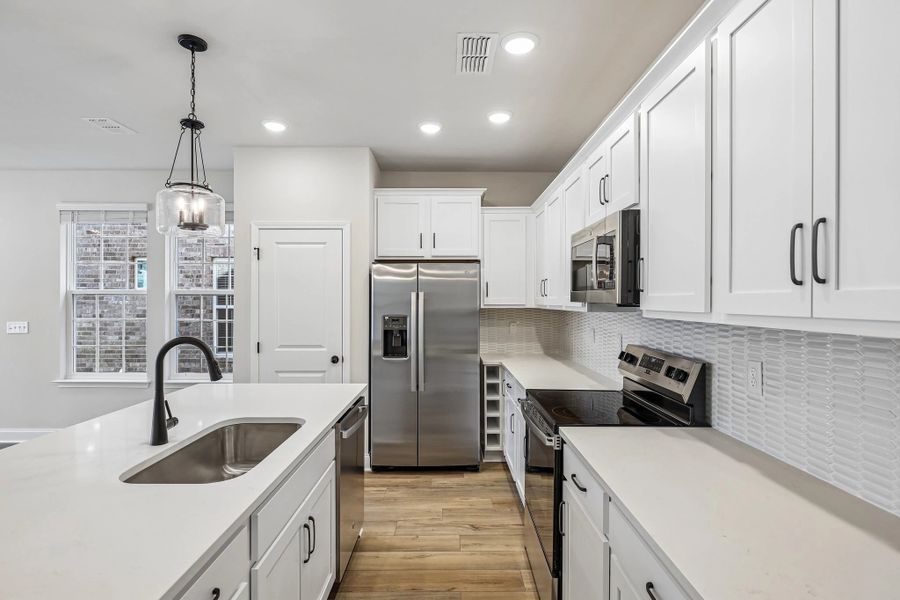 Kitchen & Pantry